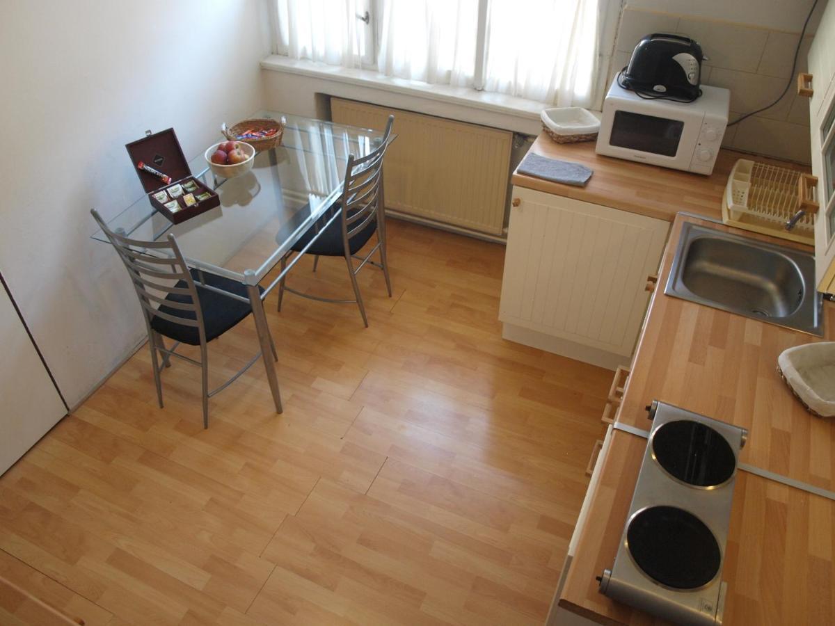 Apartmany Rossa Лоуни Экстерьер фото